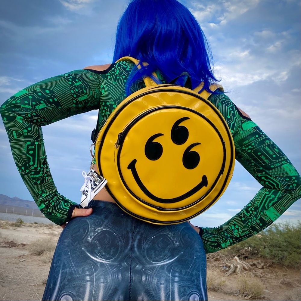 😵‍💫 UNIF 666 Smiley Backpack RARE!